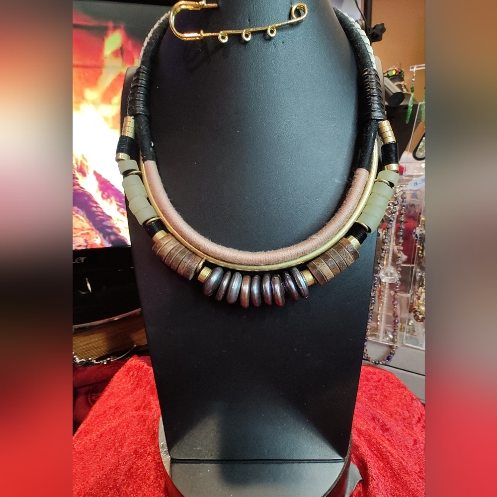 Stella & Dot "Alay" Necklace Has Metal, Leather, Stone, Freshwater Pearl & Wood